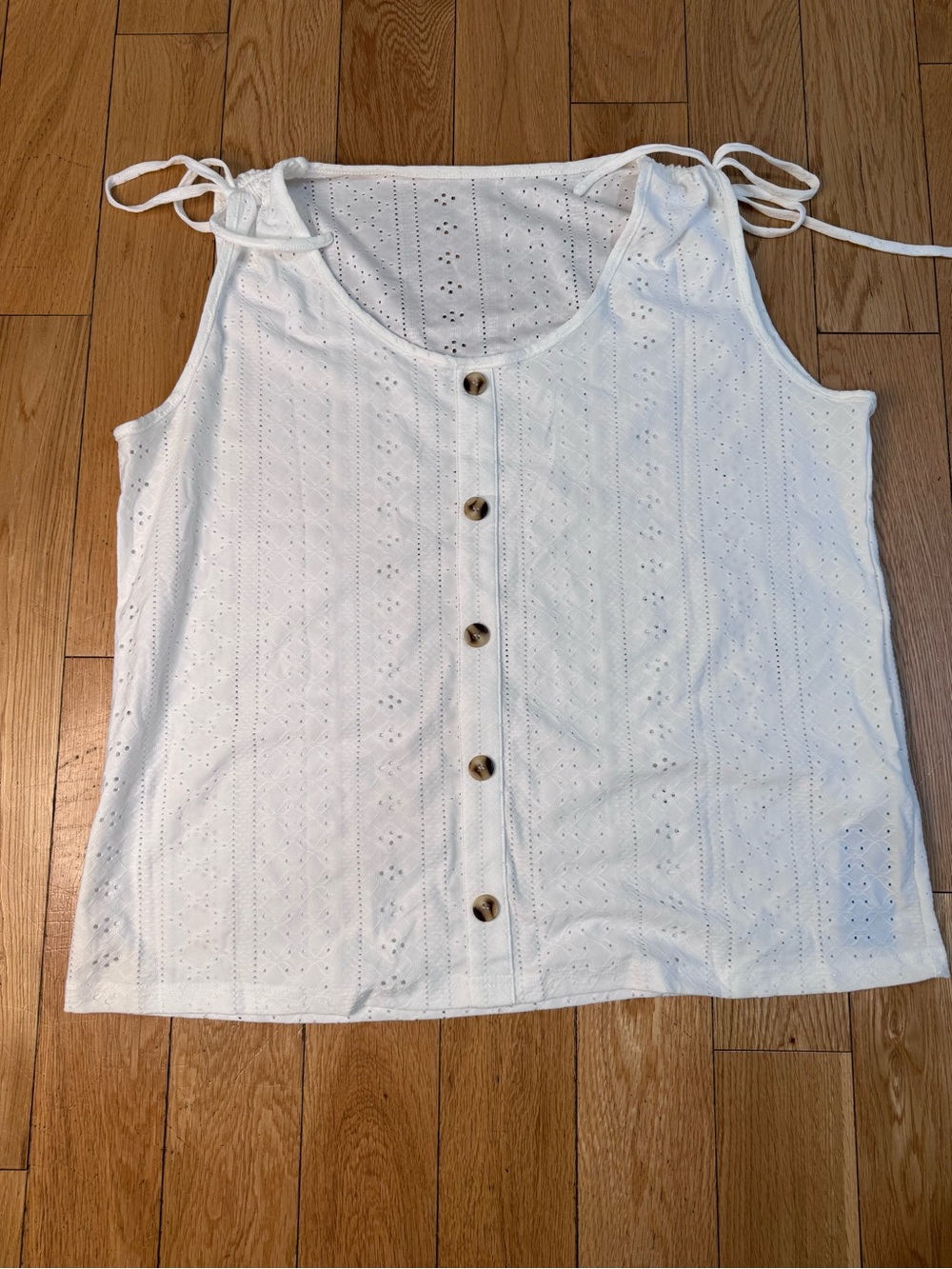 Cupshe Eyelet Button-Front Tie Shoulder Tank White XL - Picture 3 of 14